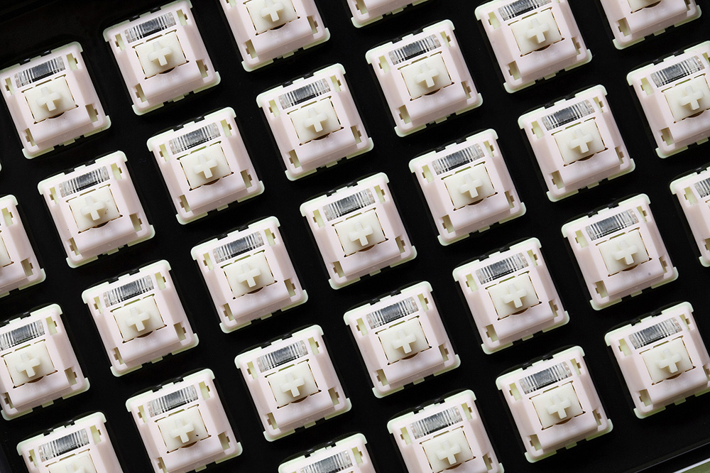 MMD Vivian Switch V2 RGB SMD L - Gaming Keyboard Mini review and price
